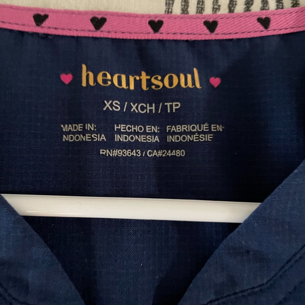 Scrub top - Picture 2 of 2